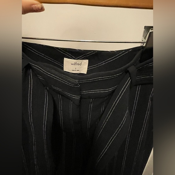 Wilfred Tie-Front Pant in dark navy (almost black) with pinstripes - Picture 3 of 6